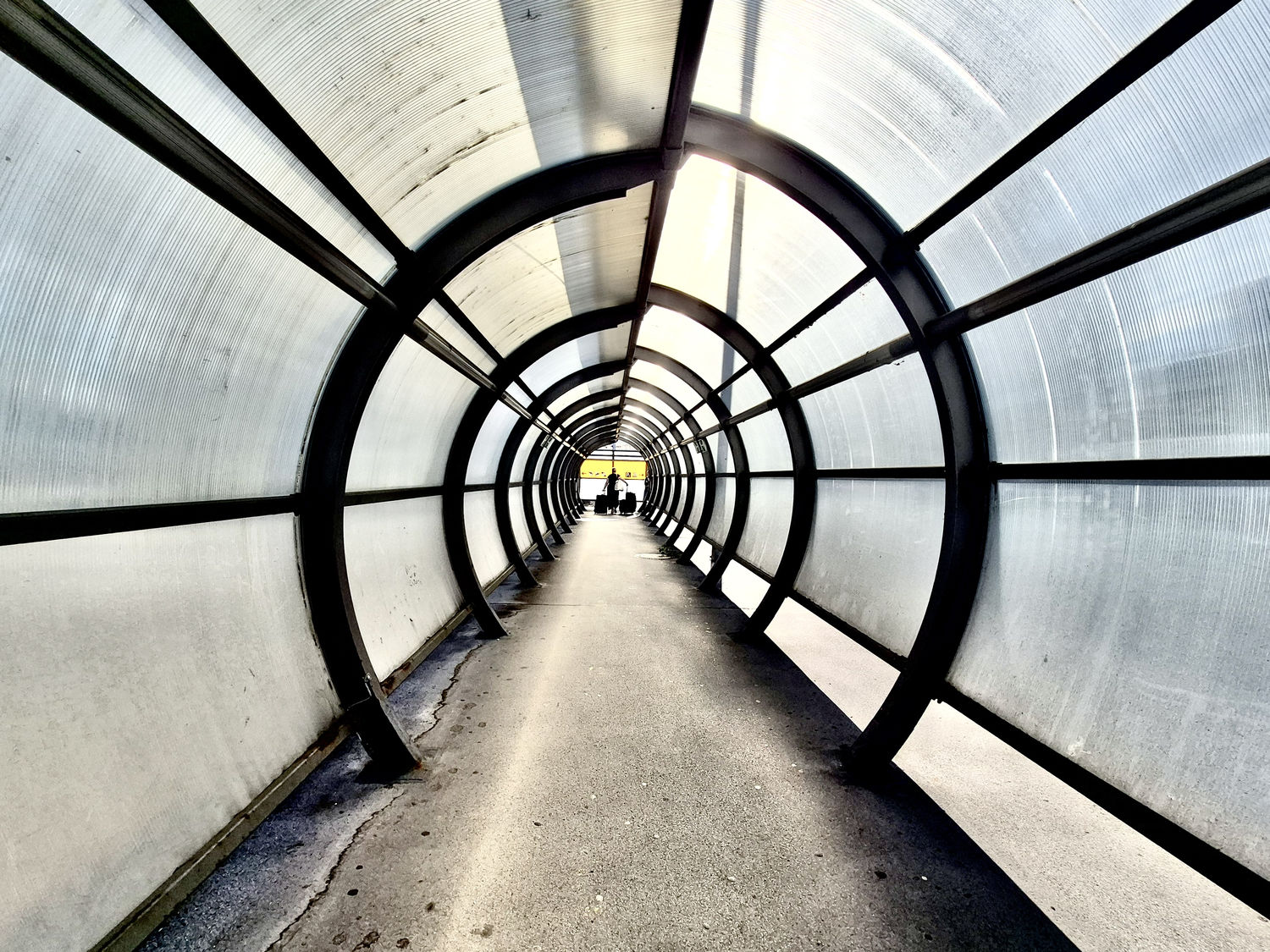 round corridor at Vienna Airport
